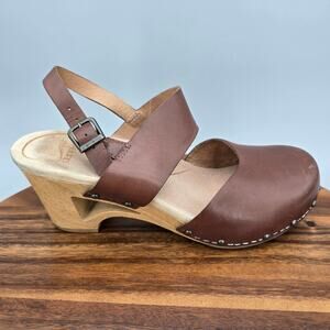 Dansko Sandals Women's 8.5 Brown Leather Thea Studded Buckle Wood Cut Out Clogs